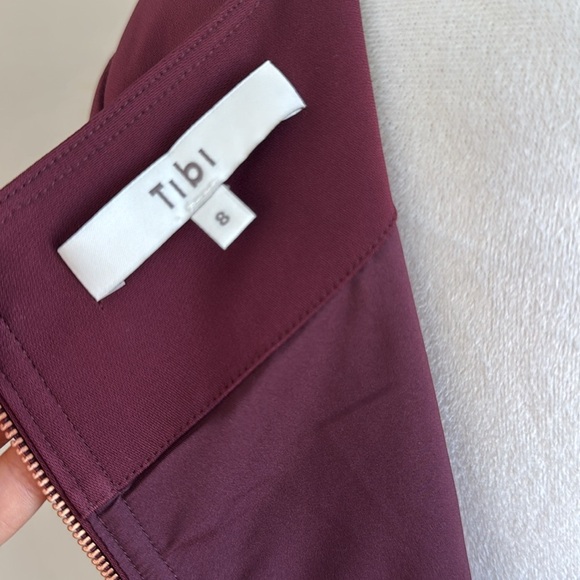 Tibi Bell Sleeve Scoop Neck Corset Style Burgundy Full Zip Top Blouse Size 8 - Picture 8 of 10